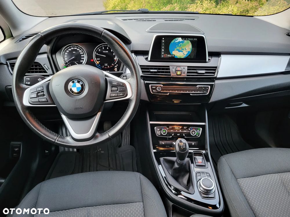 BMW Seria 2 216i GT Sport Line - 9