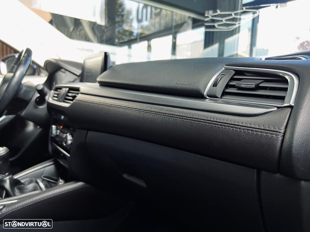 Mazda 6 M6 2.2 SKY-D Excellence Navi - 44