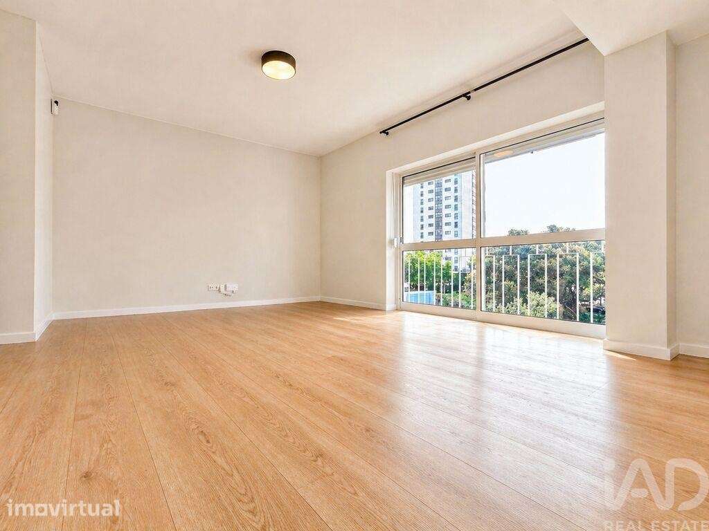 Apartamento T3 em Cascais e Estoril de 120 m2 - Grande imagem: 2/24