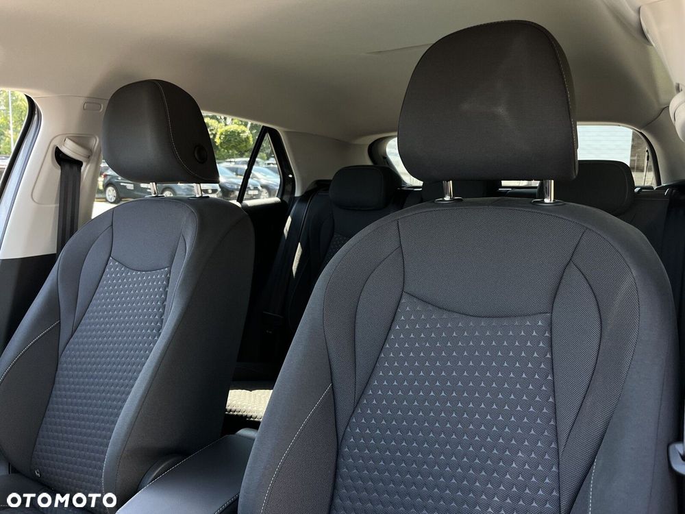 Volkswagen T-Roc 1.5 eTSI Life DSG - 33