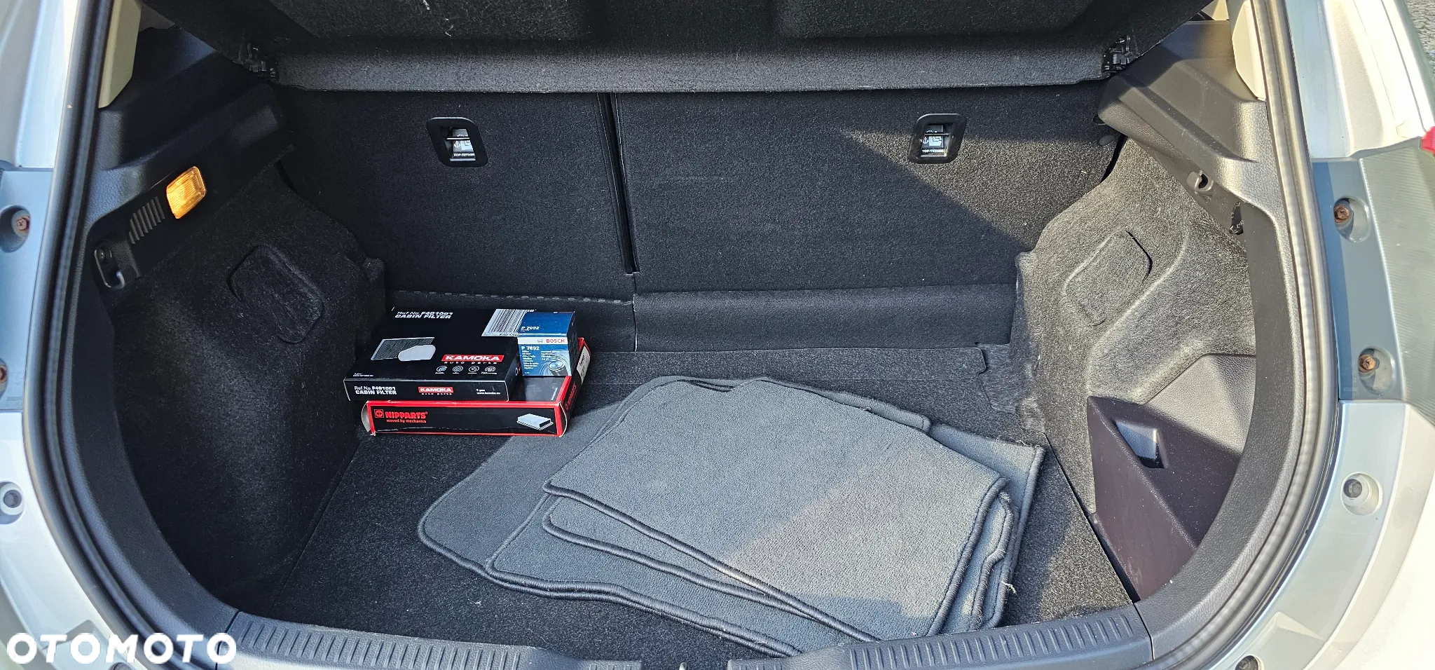 Toyota Auris Hybrid 135 Active - 19