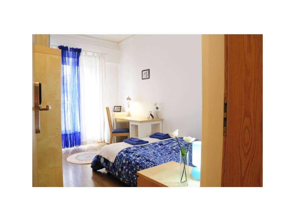 Quarto c/ despesas incluídas na Amadora - Centro - Grande imagem: 2/13