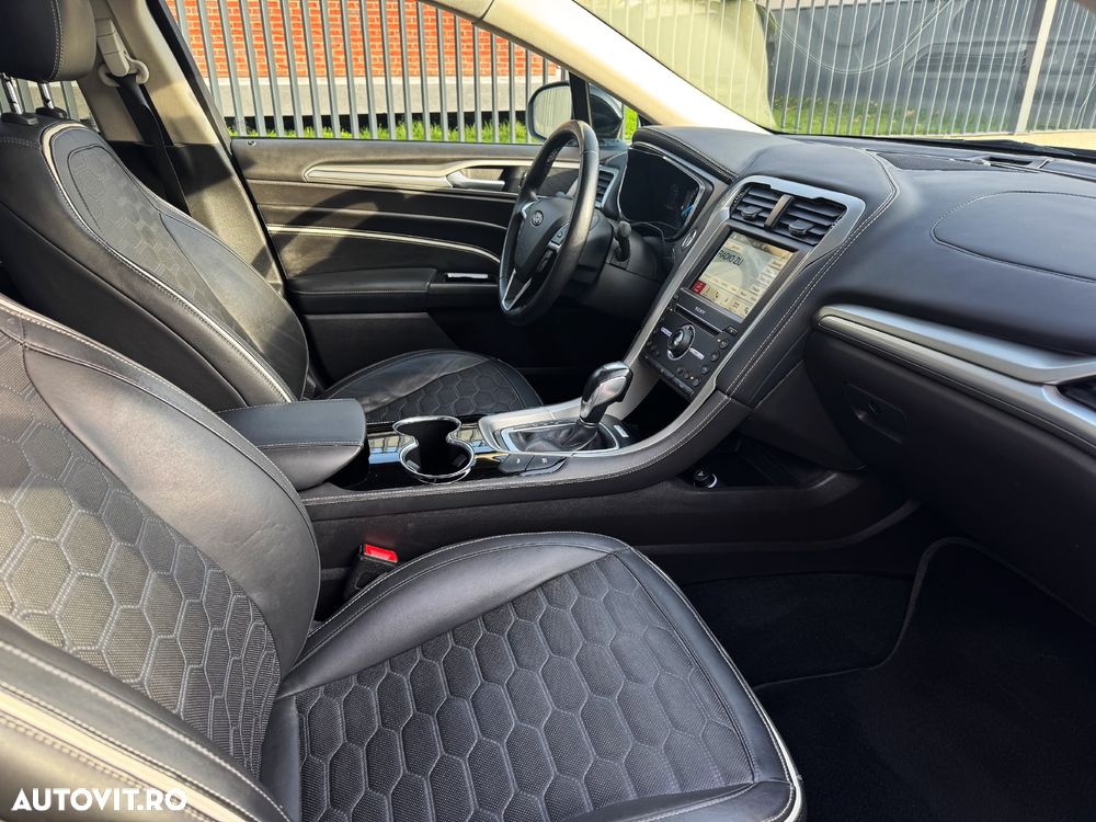 Ford Mondeo 2.0 HEV Vignale - 20