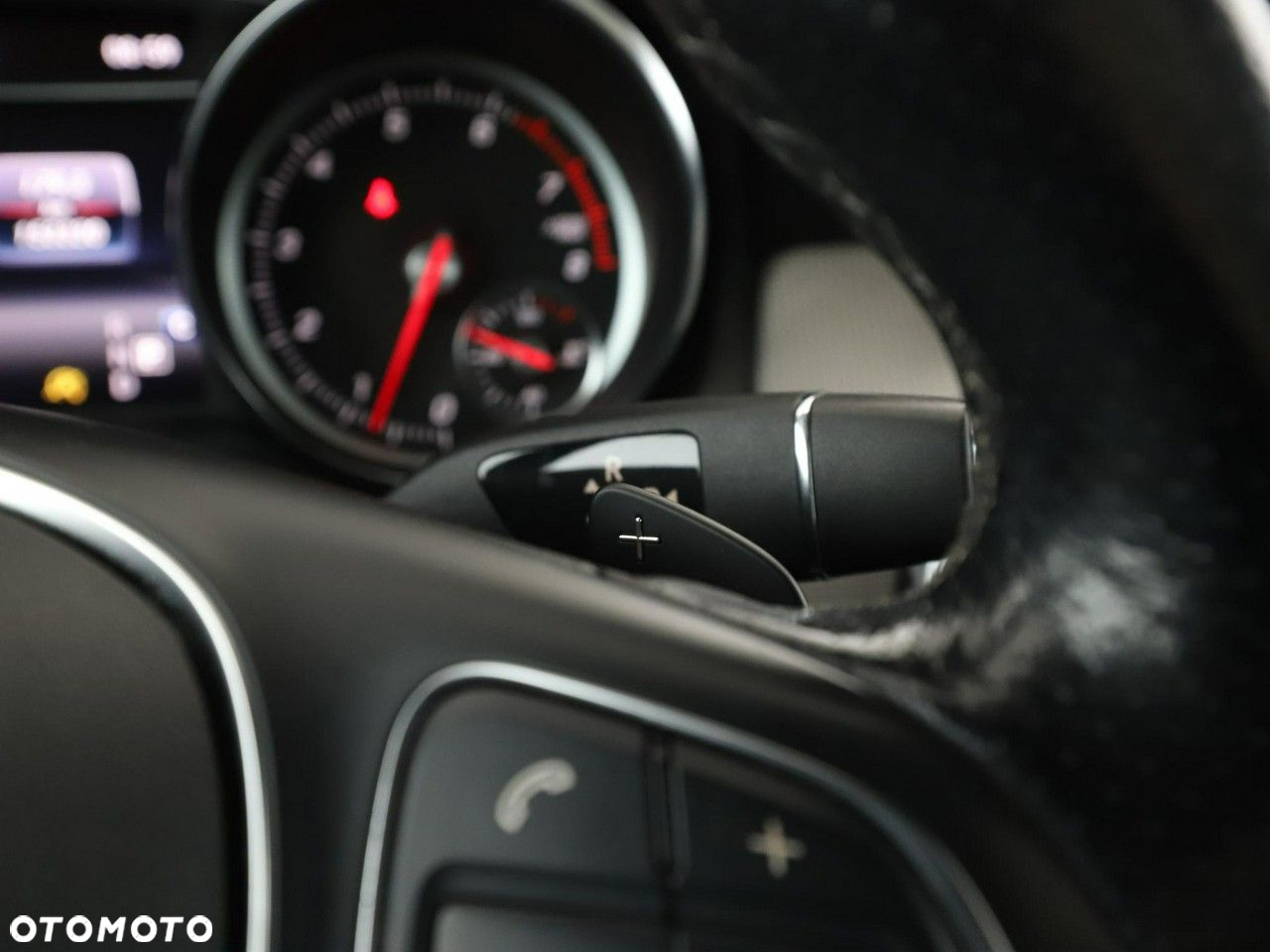 Mercedes-Benz GLA 220 4-Matic Style - 31