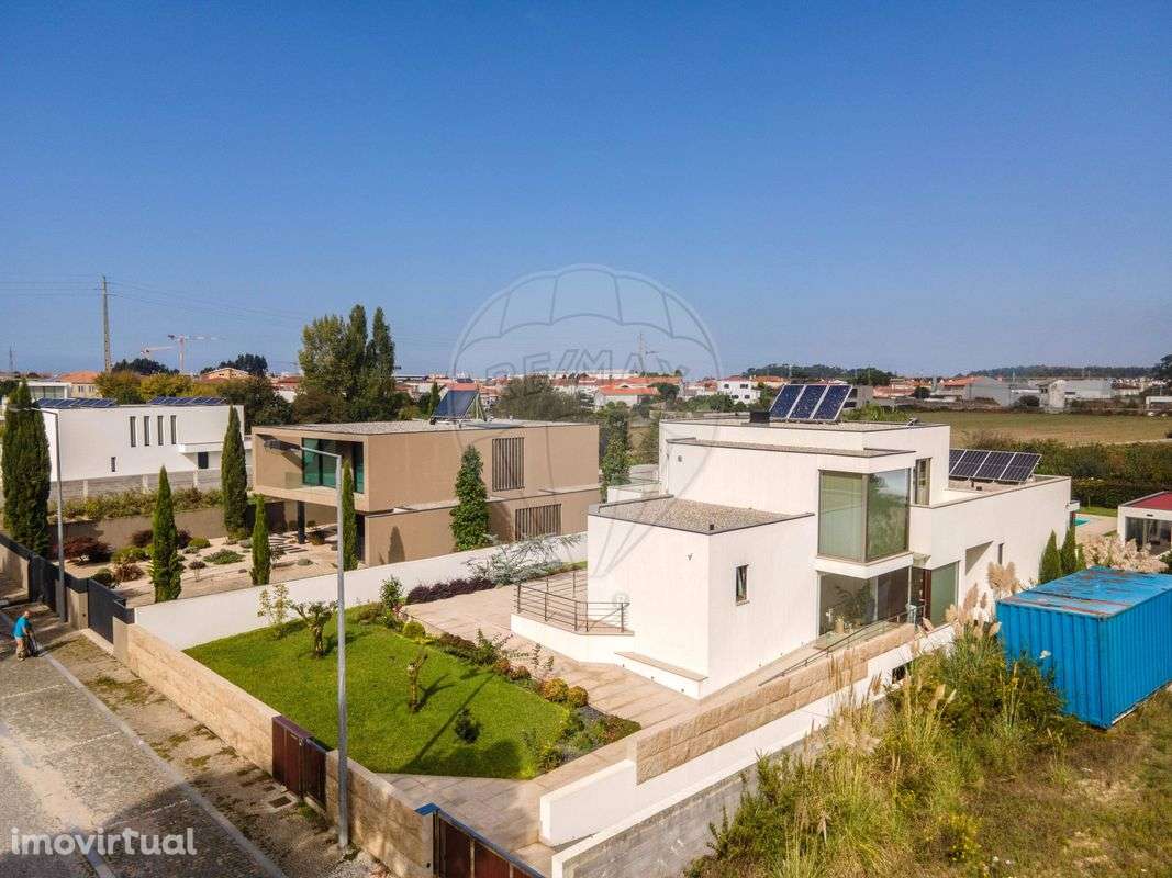 Moradia T4 para venda - Grande imagem: 2/50