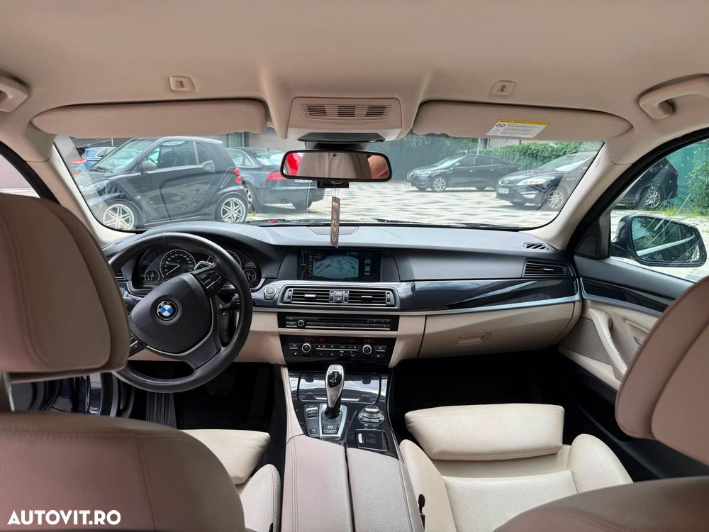 BMW Seria 5 525d xDrive - 8
