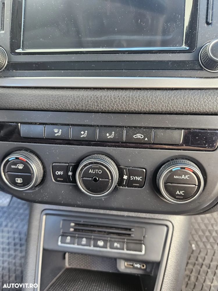 Volkswagen Tiguan 2.0 TDI SCR 4MOTION BlueMotion Technology Lounge Sport & Style - 9
