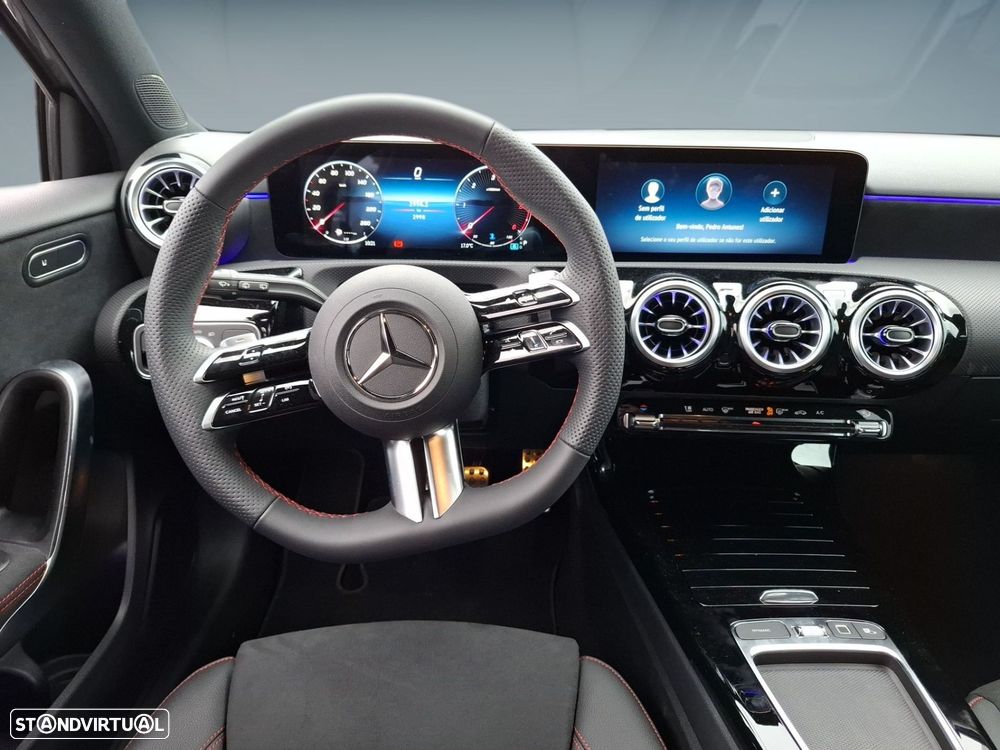 Mercedes-Benz a-180 d - 13