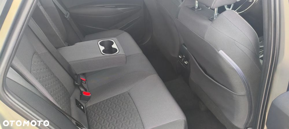 Toyota Corolla 1.8 Hybrid Executive - 11