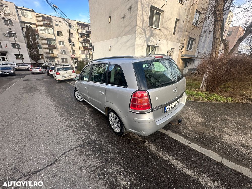 Opel Zafira 1.9 CDTI - 3