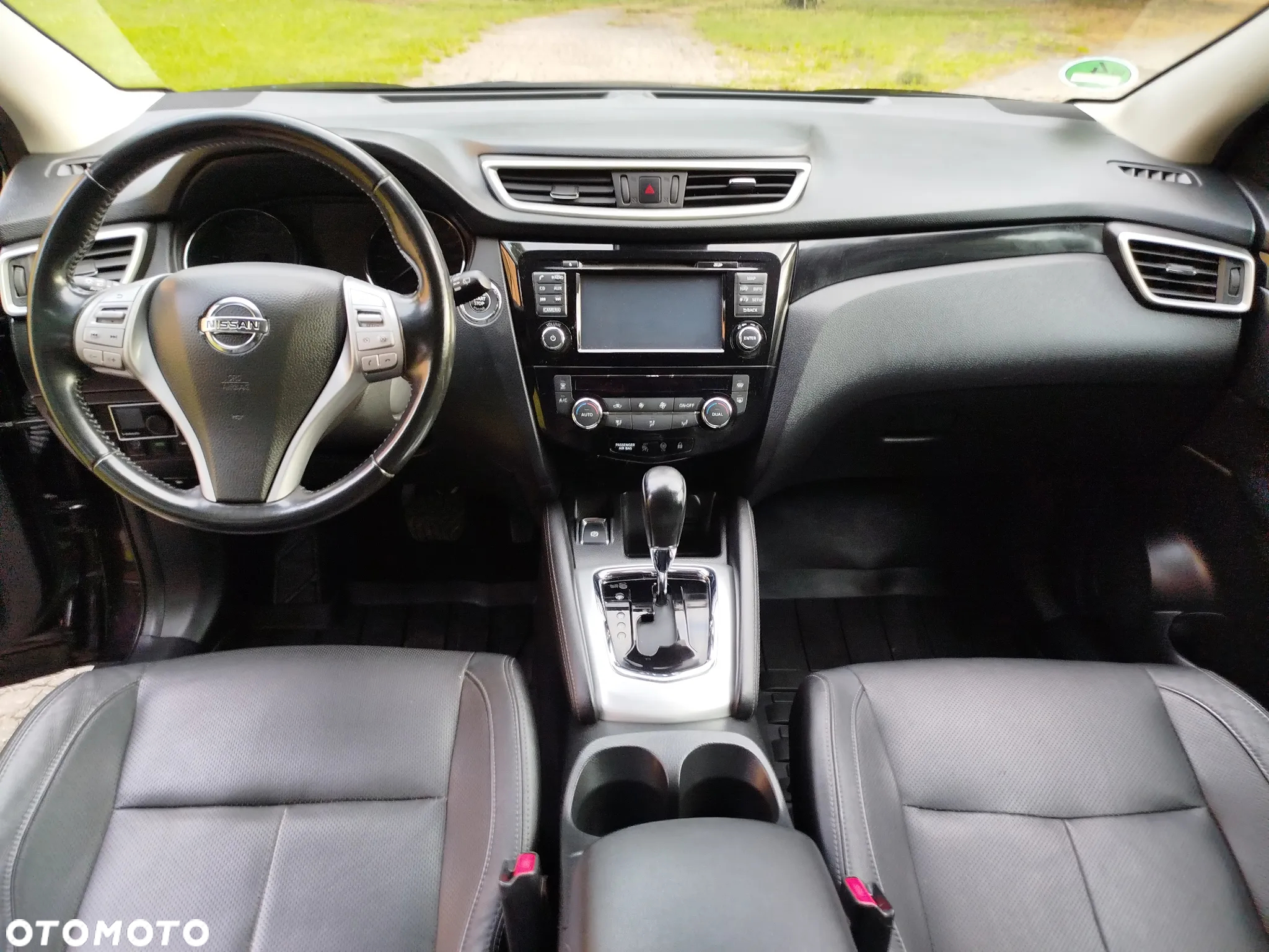 Nissan Qashqai 1.6 dCi Xtronic TEKNA - 24