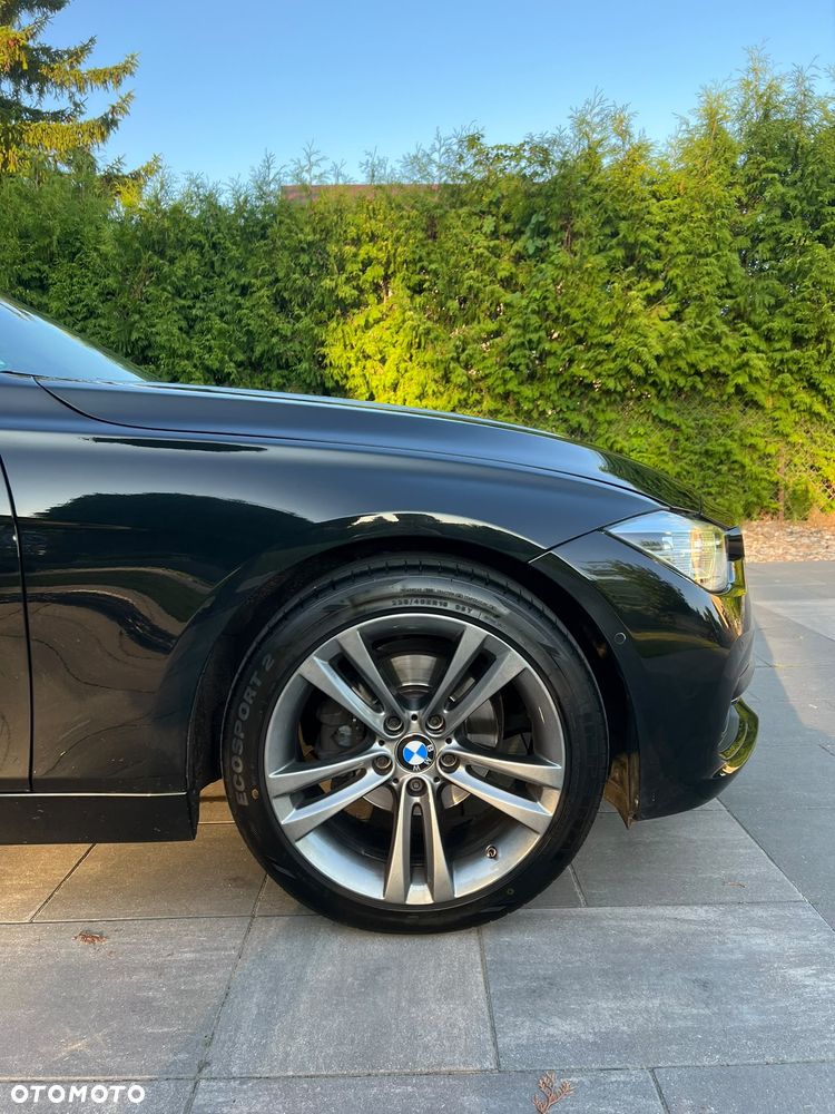 BMW Seria 3 318d Sport Line - 18