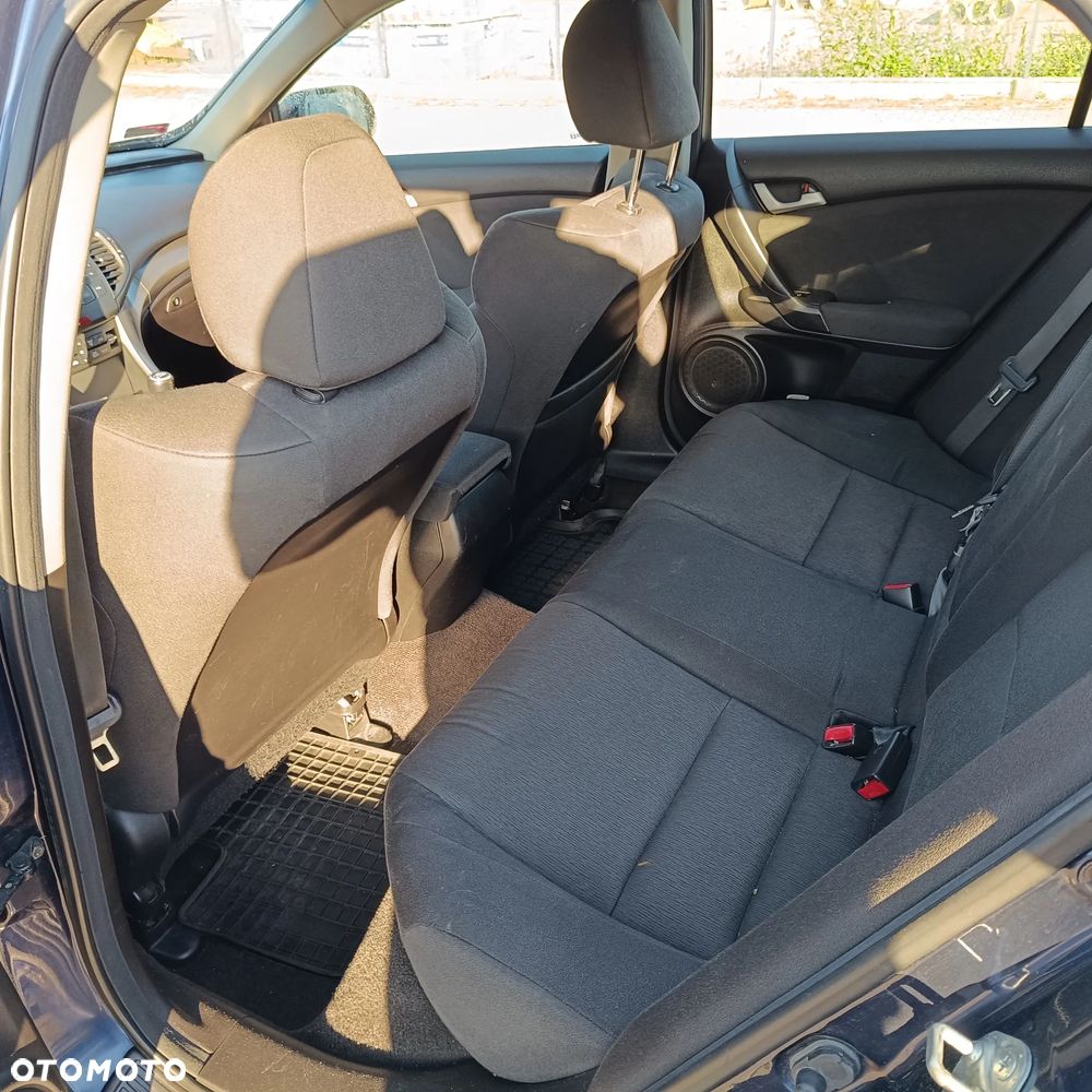 Honda Accord 2.2d Comfort - 9