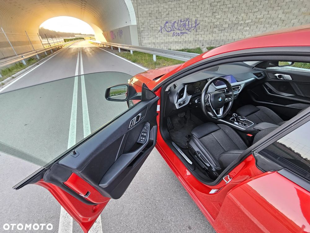 BMW Seria 2 218i Advantage - 15