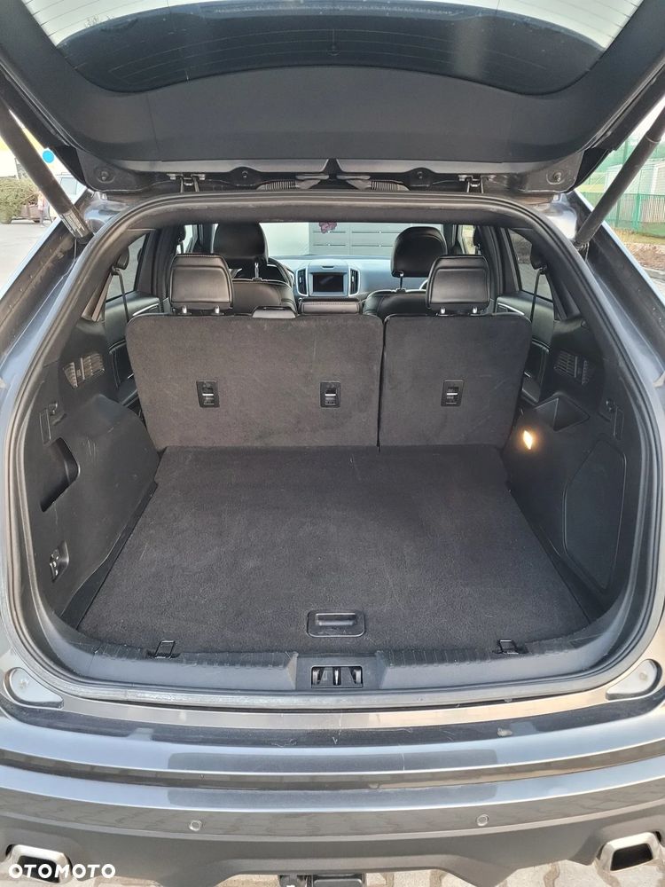 Ford Edge - 17