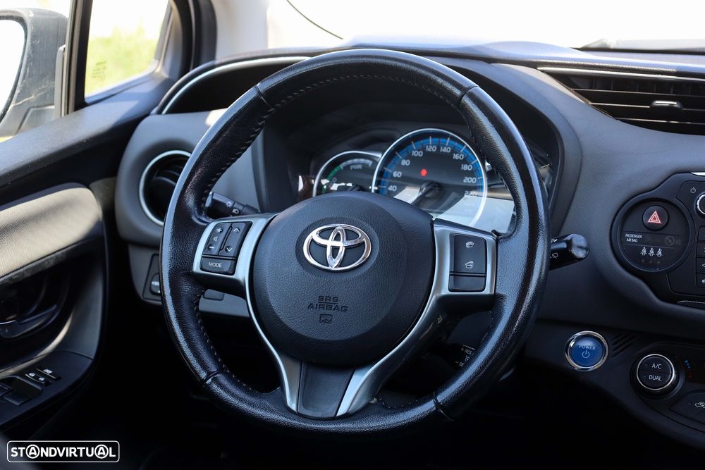 Toyota Yaris 1.5 HSD Active - 13