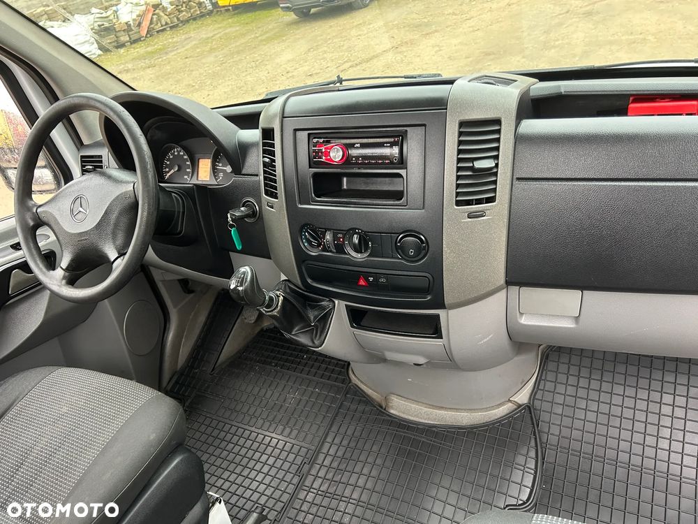 Mercedes-Benz SPRINTER 313 CDI / FAKTURA VAT 23% / 4 SZTUKI / SKRZYNIA 3.40 M / ROZSTAW OSI 3.70 M / 1 WŁAŚCICIEL OD NOWOŚCI / POLSKI SALON / OD NOWOŚCI WOZIŁY TYLKO BUTLE Z GAZEM PO REGIONIE !! - 21