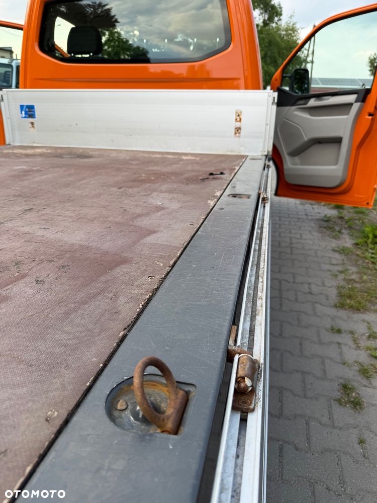 Volkswagen Transporter - 25