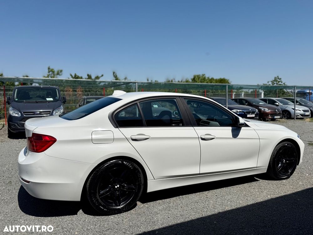 BMW Seria 3 318d Modern Line - 4