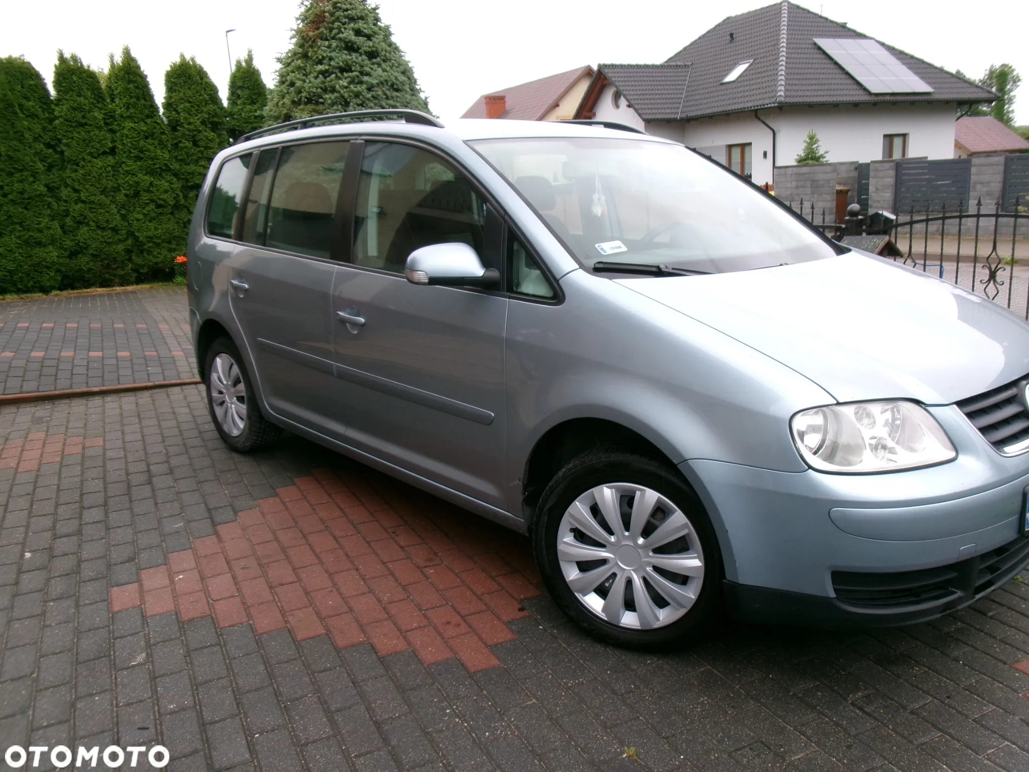 Volkswagen Touran 1.9 TDI Highline - 3
