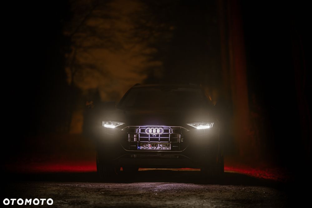 Audi Q8 55 TFSI quattro tiptronic - 18