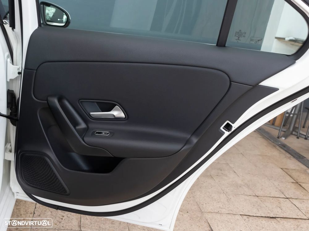 Mercedes-Benz A 250 Limousine e Style Plus - 9