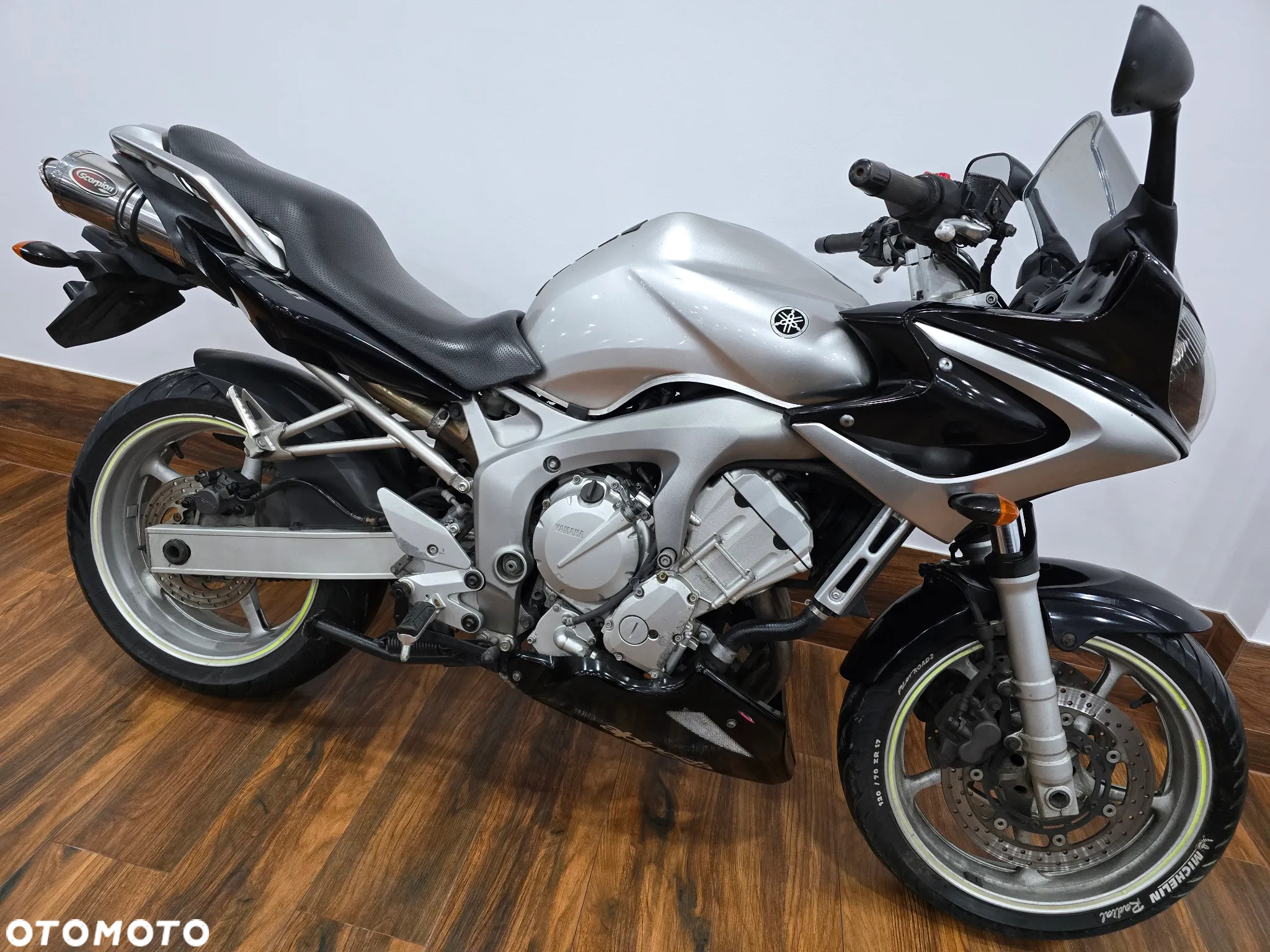 Yamaha FZ - 6