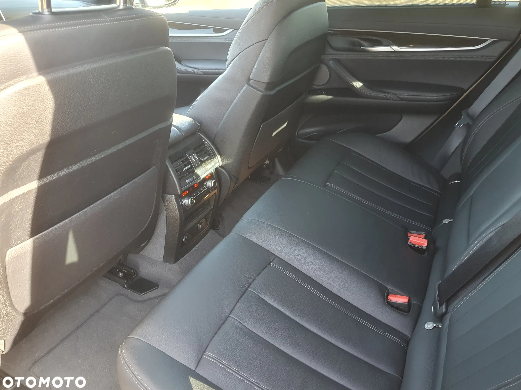 BMW X6 xDrive35i - 18