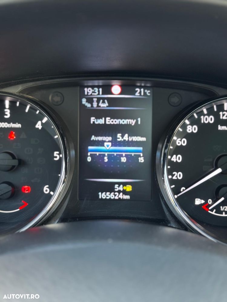 Nissan Qashqai 1.5 DCI TEKNA - 8