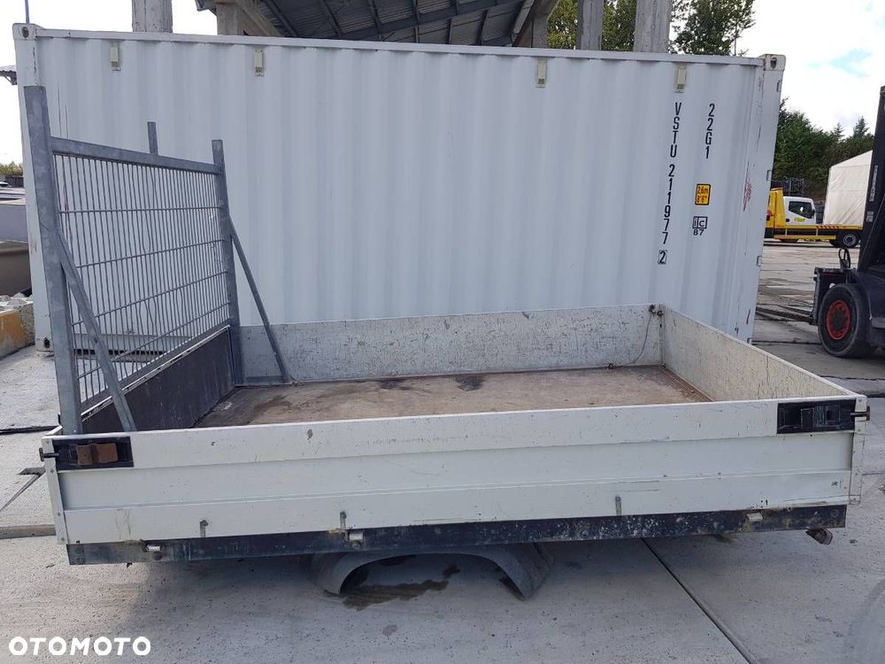 SKRZYNIA ŁADUNKOWA  IVECO DAILY III Autobus 1999 - 2006 40 C 11, 50 C 11 78 kW [106 KM] olej - 1