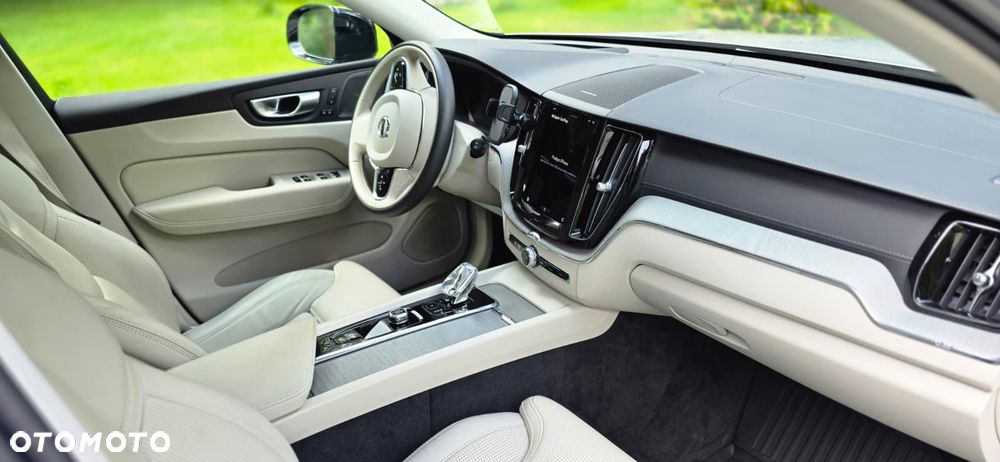Volvo XC 60 B5 B AWD Inscription - 28