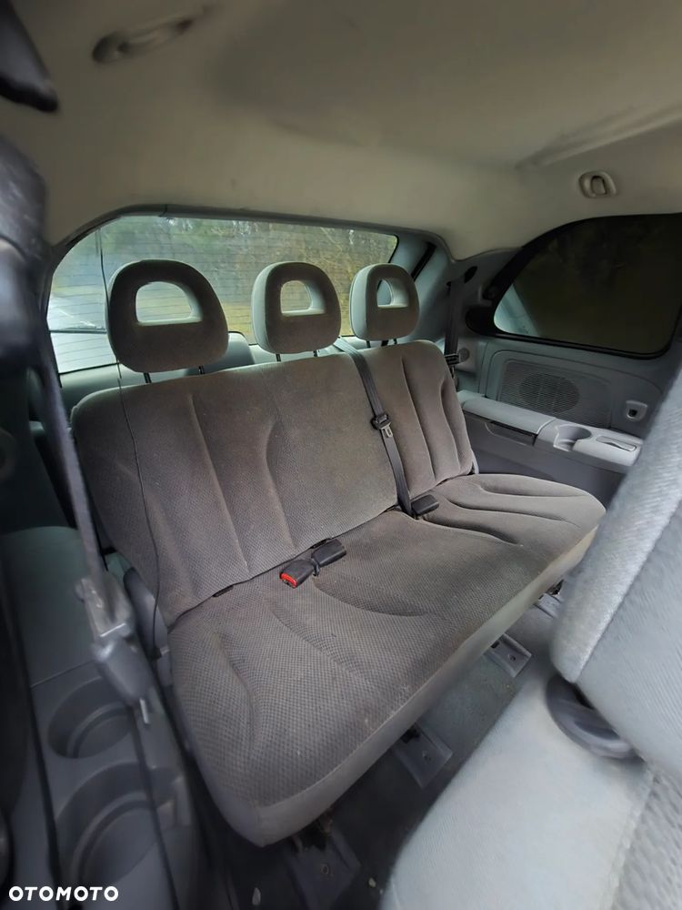 Chrysler Voyager 2.4 SE - 24