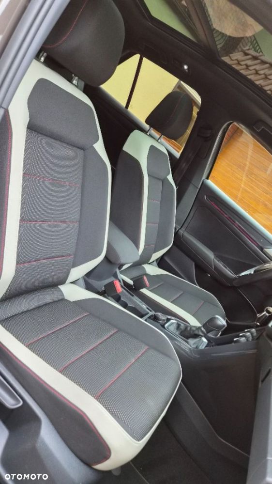 Volkswagen T-Roc 2.0 TDI SCR 4MOTION DSG Sport - 28