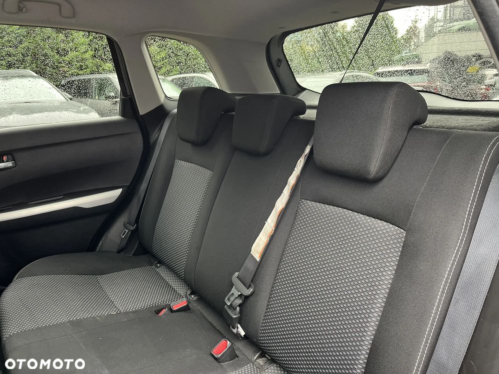 Suzuki Vitara 1.6 Premium 2WD - 16