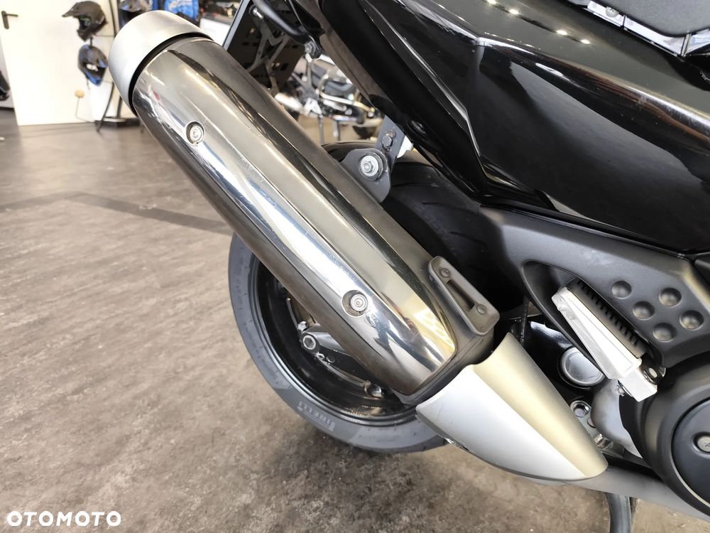 Yamaha Tmax - 14