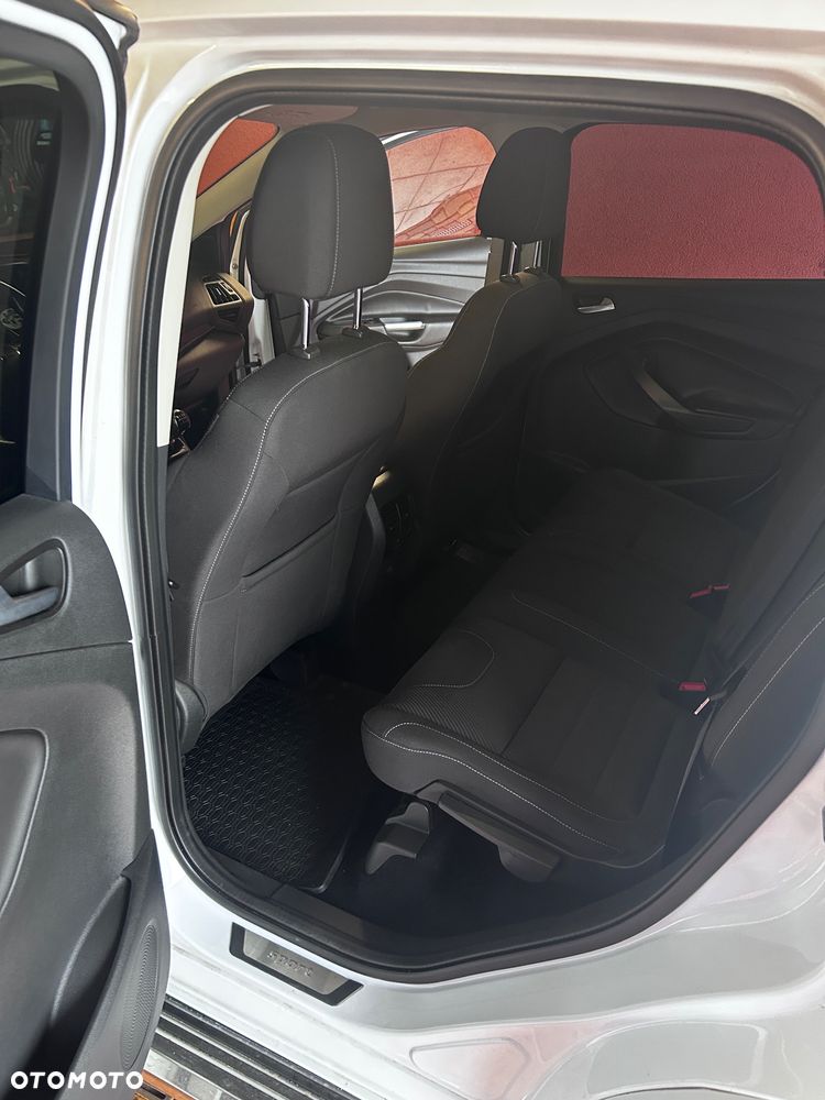 Ford Kuga 2.0 TDCi 4WD Trend - 12
