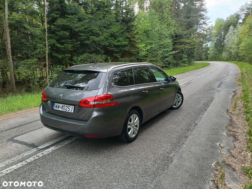Peugeot 308 1.6 BlueHDi Allure S&S - 29
