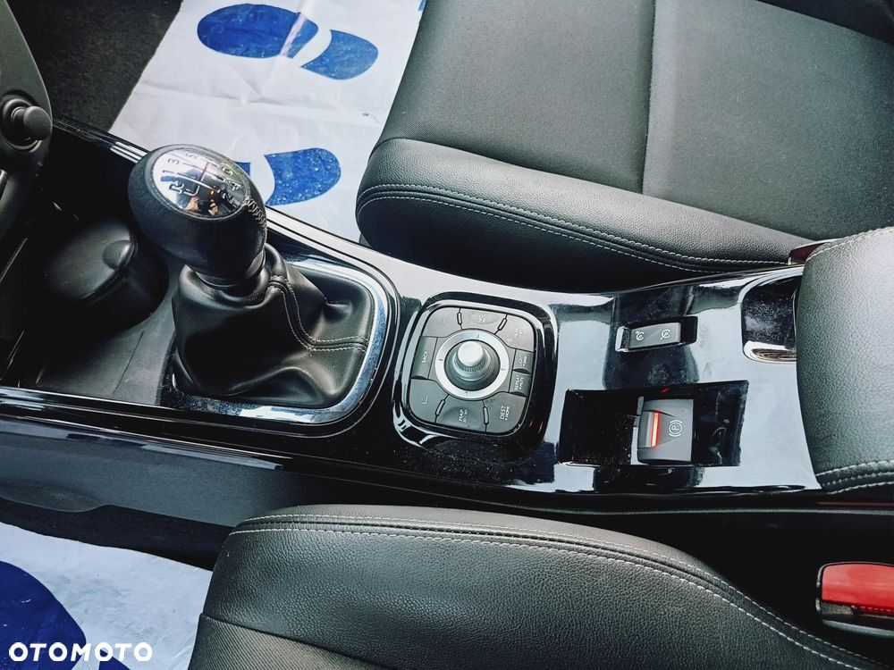 Renault Megane ENERGY dCi 130 Start & Stop Bose Edition - 17