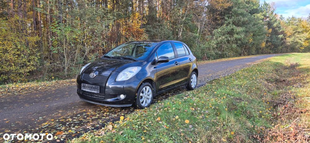 Toyota Yaris 1.3 VVT-i Executive - 1