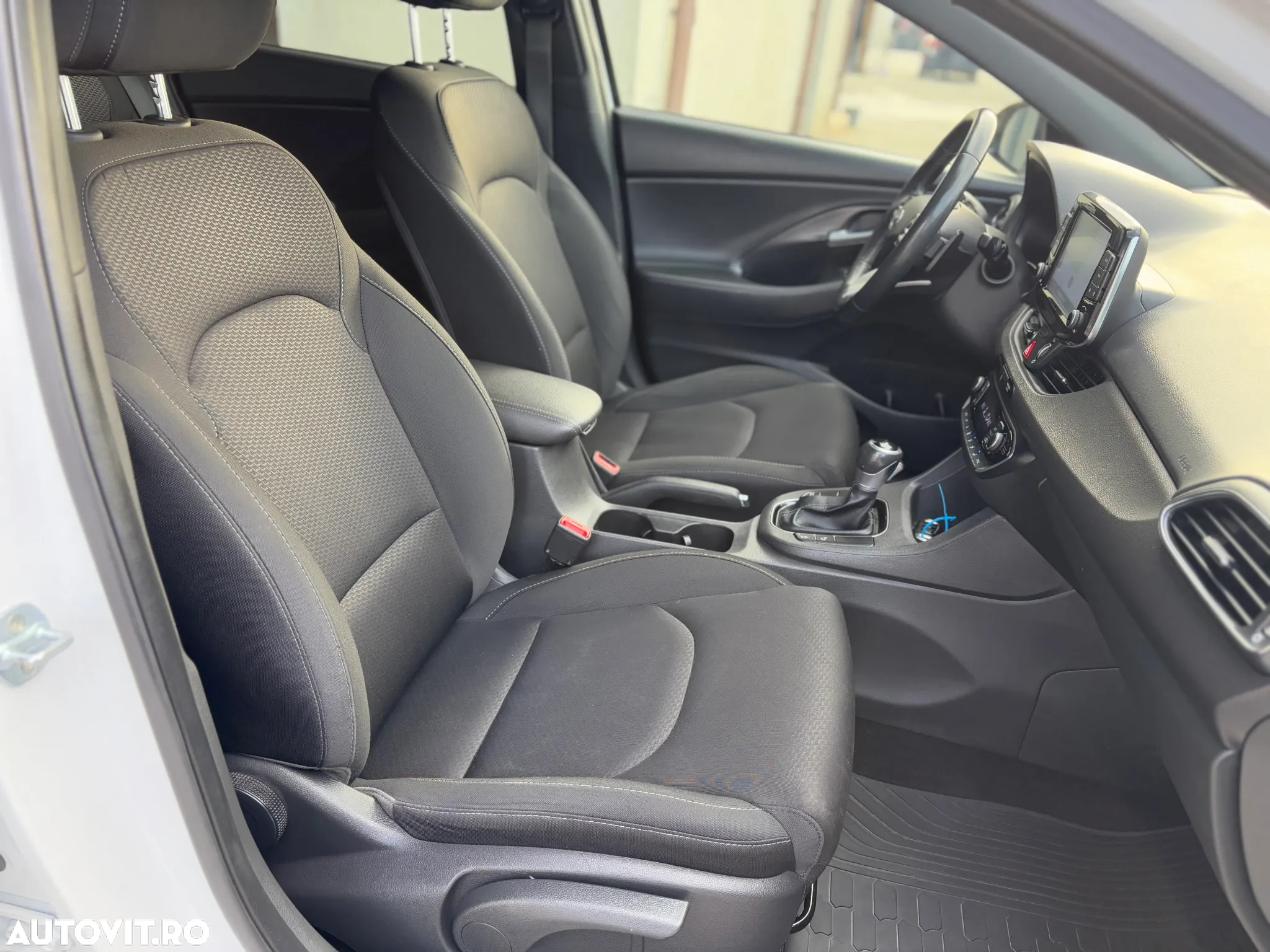 Hyundai i30 Kombi 1.6 CRDI DCT Select - 18