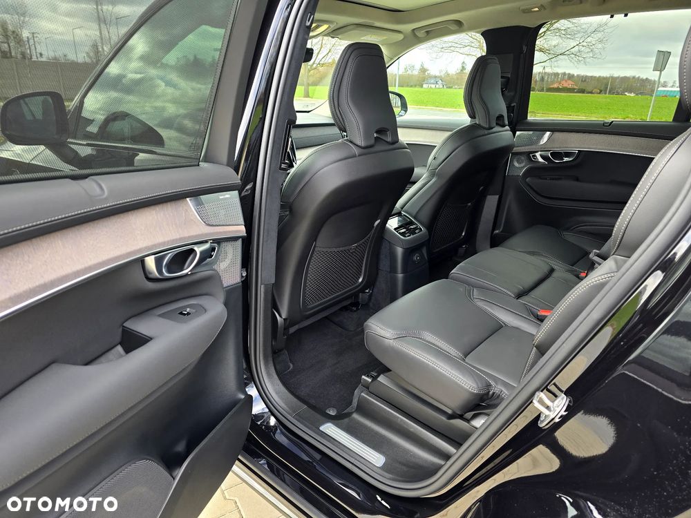 Volvo XC 90 T8 AWD Ultra Black Edition - 27