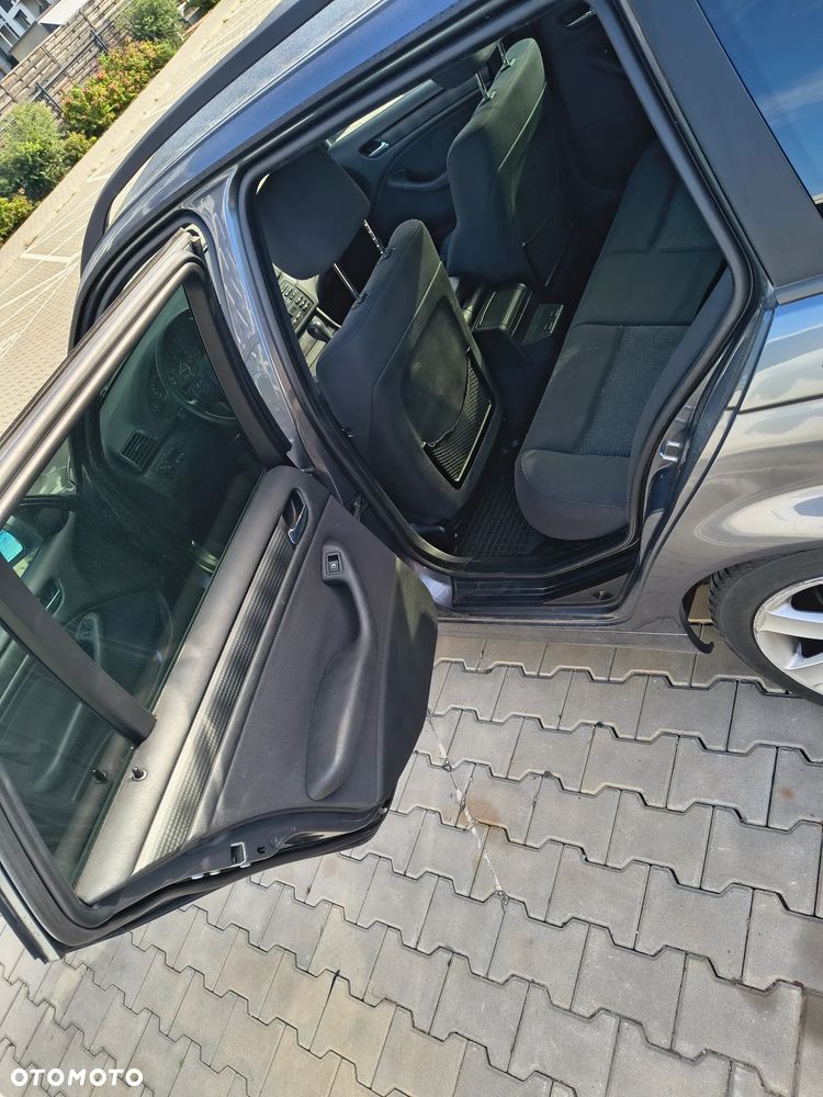 BMW Seria 3 - 12