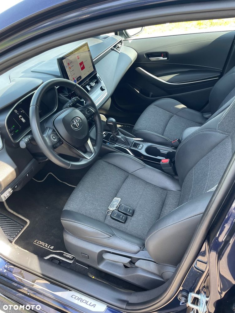 Toyota Corolla - 11