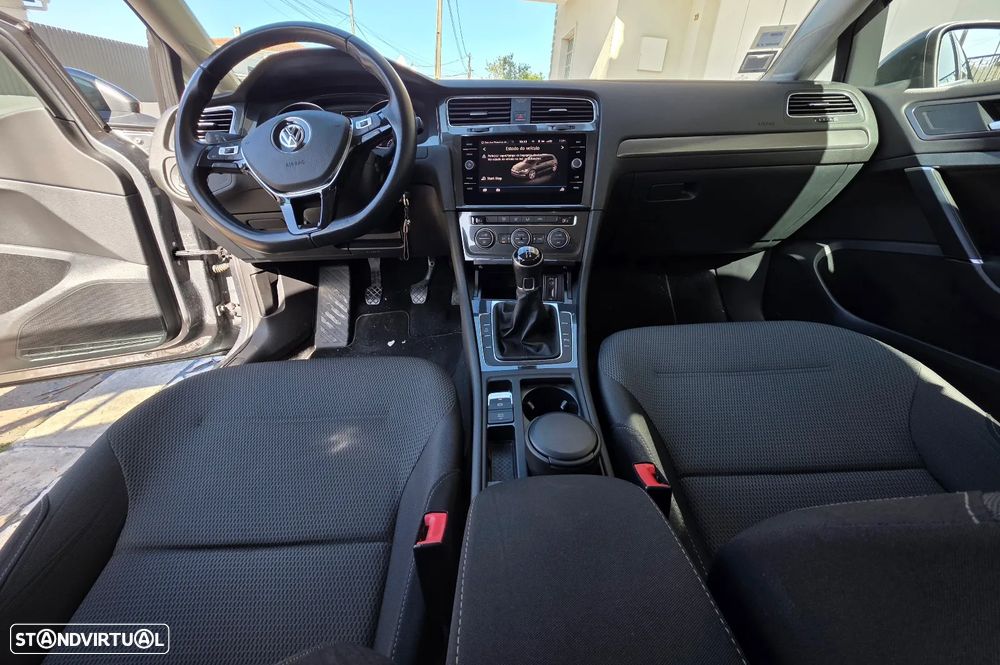 VW Golf 1.6 TDI R-Line - 21