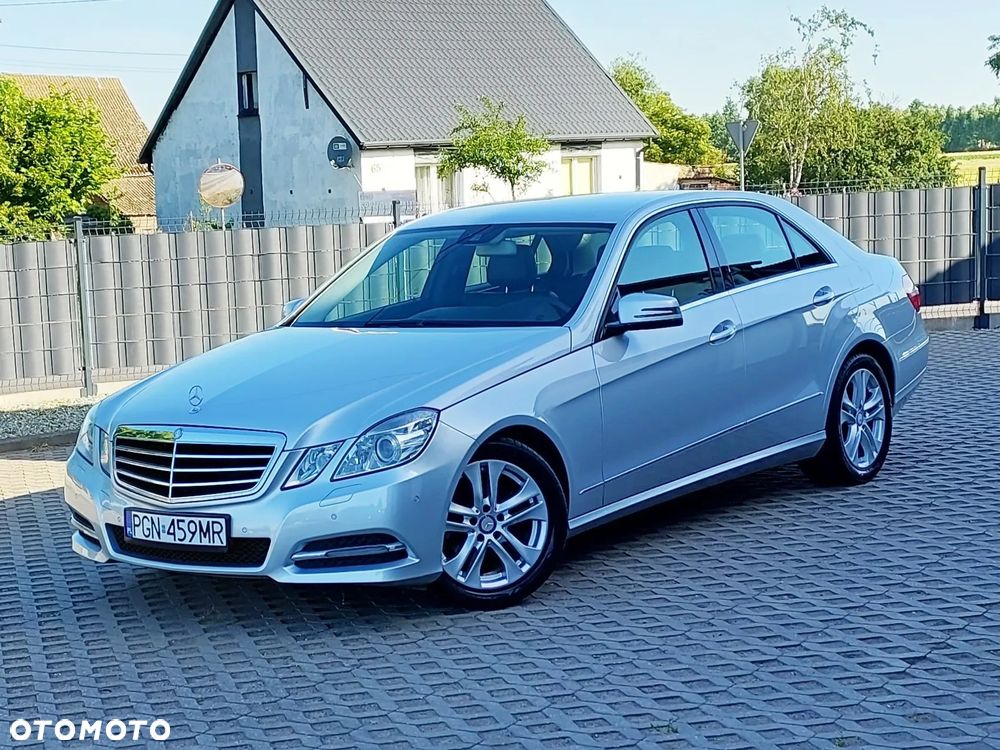 Mercedes-Benz Klasa E 200 CGI BlueEFFICIENCY 7G-TRONIC Avantgarde