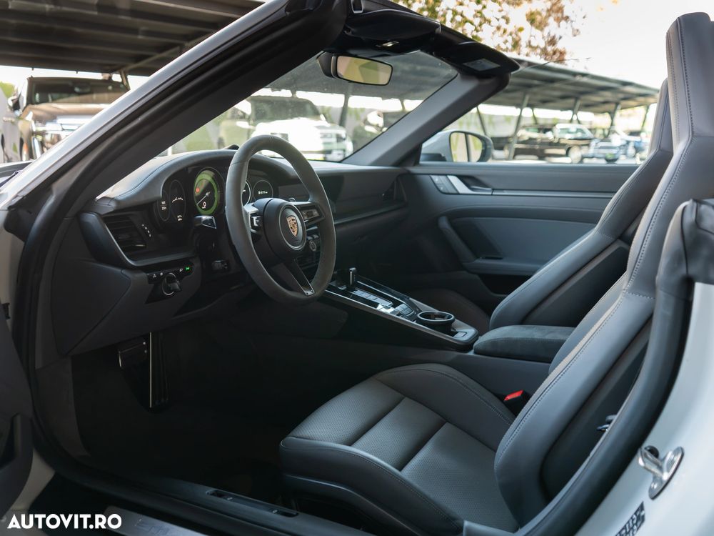 Porsche 911 - 25
