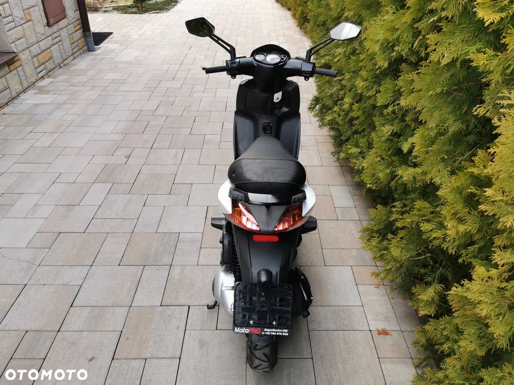 Derbi Variant - 8
