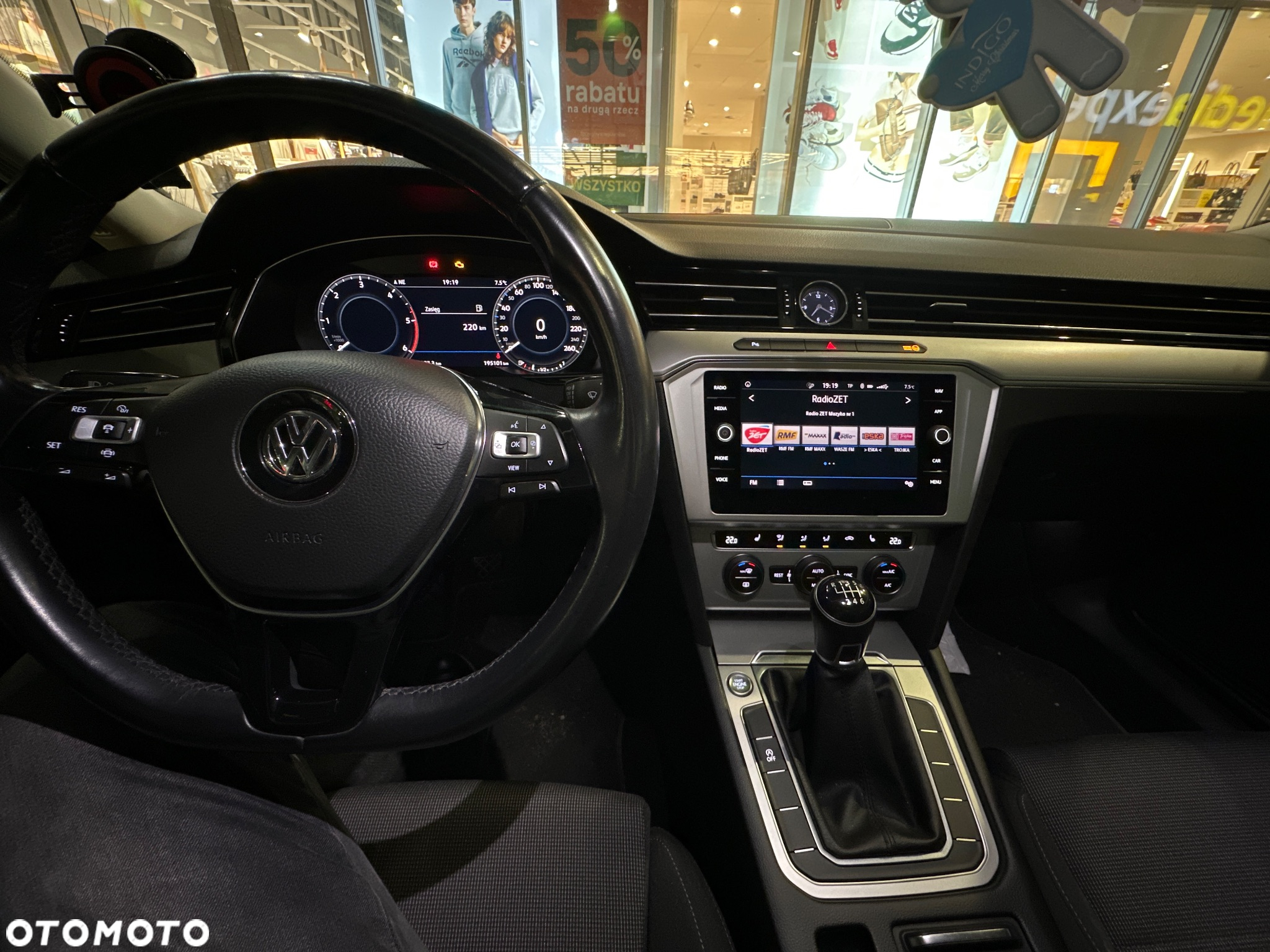 Volkswagen Passat 2.0 TDI BMT Comfortline - 18