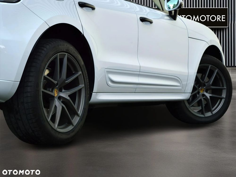 Porsche Macan Standard - 12