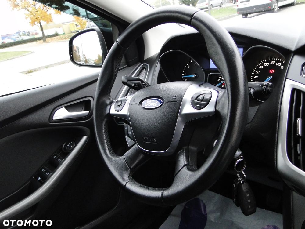 Ford Focus 1.6 TDCi DPF Titanium - 29